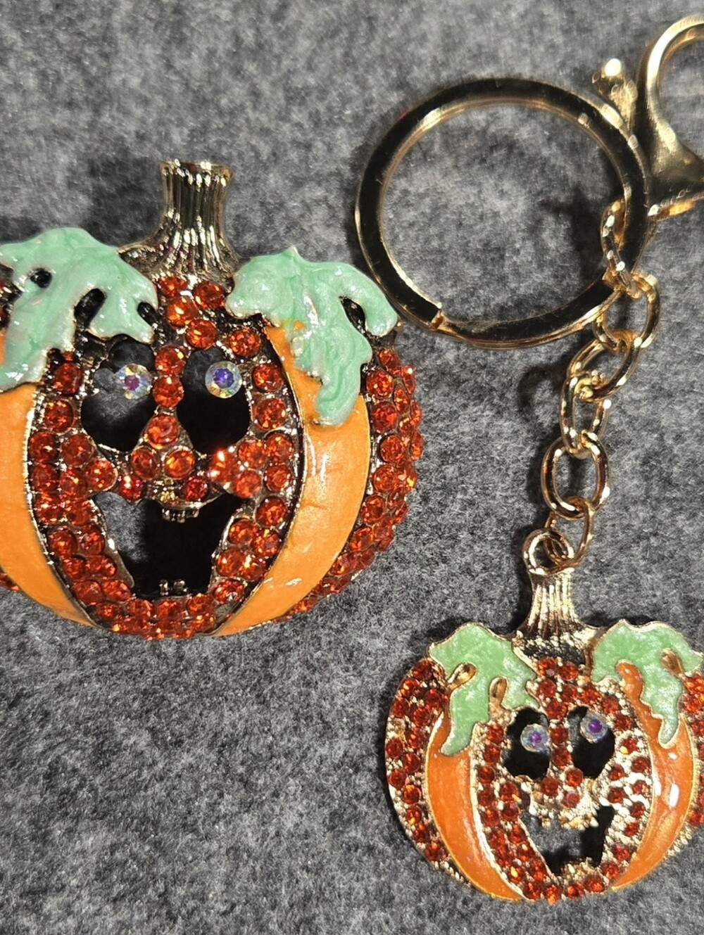 Sparkling Pumpkin Brooch & Bag Charm /Keychain Set🎃NWT